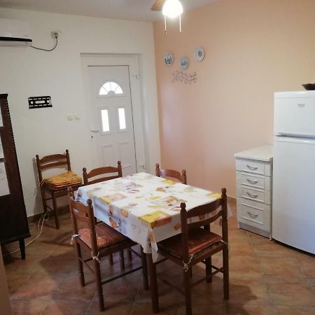 Apartman Ribaric 말리로시니 외부 사진